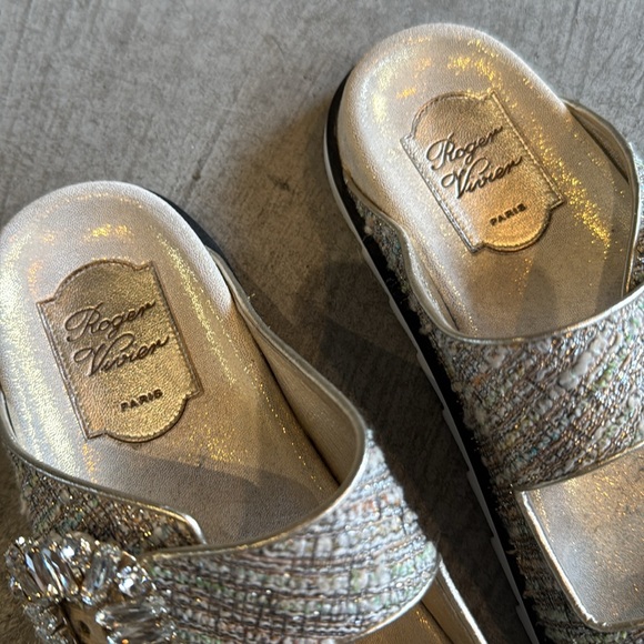 Roger Vivier metallic jacquard and crystal slides / sandals - Picture 2 of 6